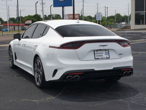 Used 2019 Kia Stinger GT2 RWD image 12