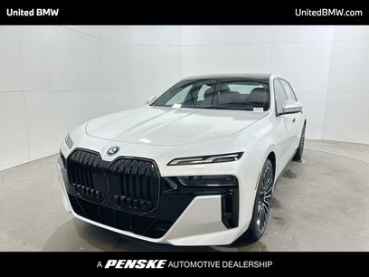 New 2026 BMW 750e xDrive w/ Premium Package