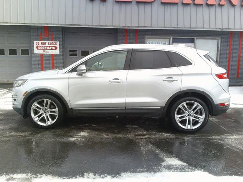 Used 2016 Lincoln MKC Reserve w/ Lincoln MKC Climate Package image 2