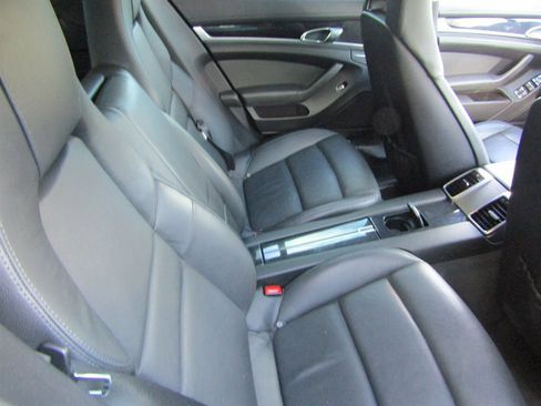 Used 2010 Porsche Panamera S image 6
