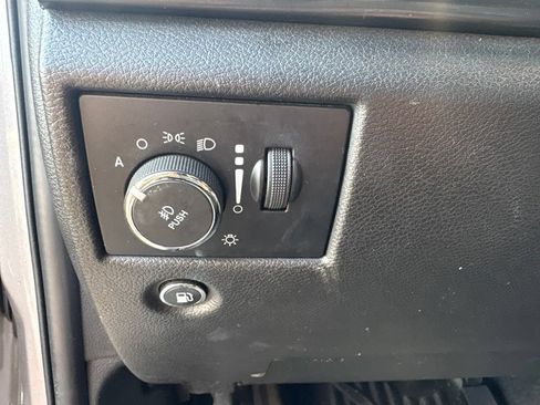 Used 2021 Jeep Grand Cherokee Laredo X RWD image 12