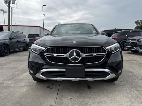 Certified 2025 Mercedes-Benz GLC 300 4MATIC image 2