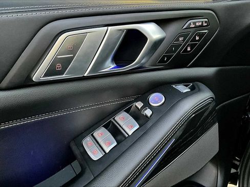 Used 2020 BMW X7 xDrive40i w/ M Sport Package image 36