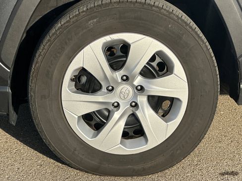 Certified 2025 Toyota RAV4 LE image 44