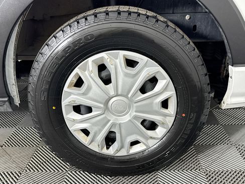 Used 2023 Ford Transit 350 XLT image 27