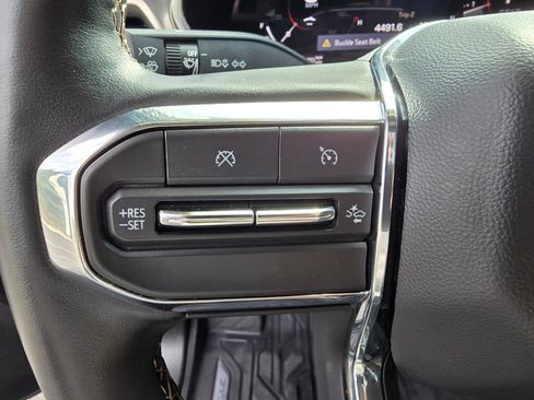 Used 2023 GMC Canyon Denali w/ Denali Black Edition AWD/4WD image 21
