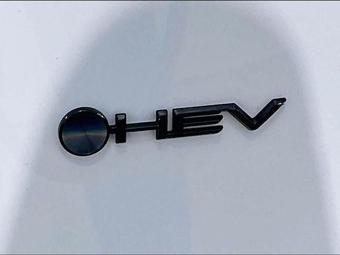 Used 2026 Toyota RAV4 SE FWD image 10