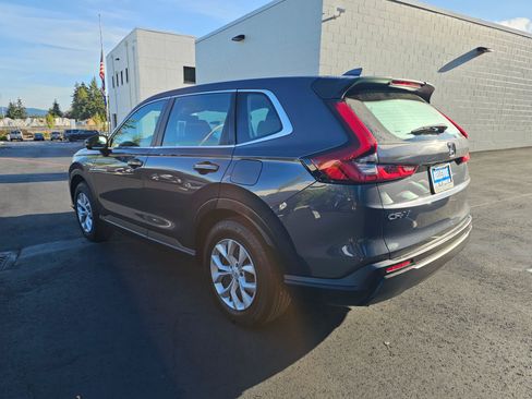 Used 2024 Honda CR-V LX image 5