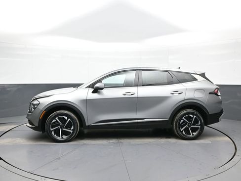 Certified 2023 Kia Sportage LX image 4