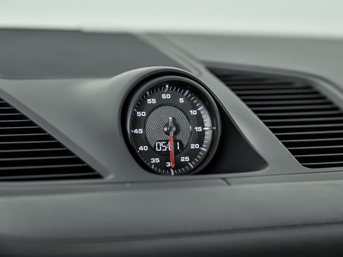 Used 2022 Porsche Cayenne Coupe image 33