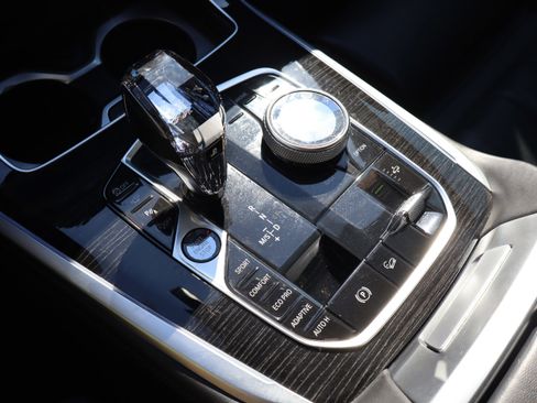 Used 2019 BMW X7 xDrive50i w/ Dynamic Handling Package image 29