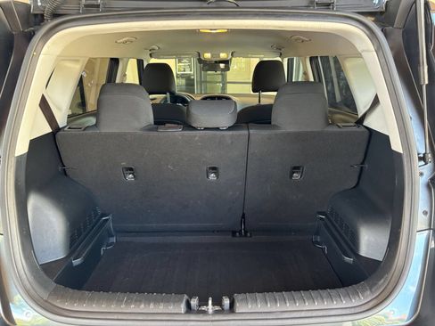 Used 2025 Kia Soul LX w/ LX Technology Package FWD image 29