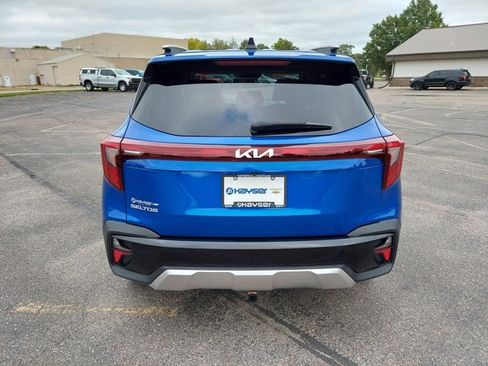 Used 2024 Kia Seltos S image 16