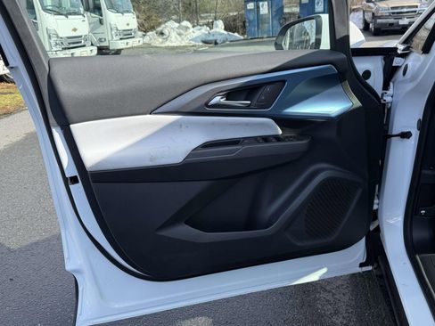 New 2026 Chevrolet Equinox EV LT image 17