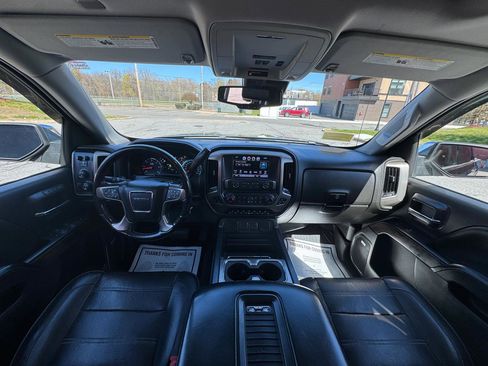 Used 2018 GMC Sierra 1500 Denali w/ Denali Ultimate Package AWD/4WD image 7