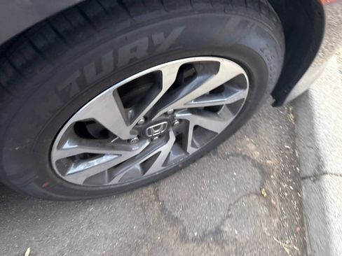 Used 2017 Honda Civic EX image 13