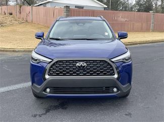 Used 2024 Toyota Corolla Cross XLE video 2