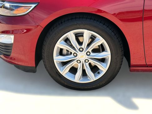Used 2025 Chevrolet Malibu LT FWD image 12