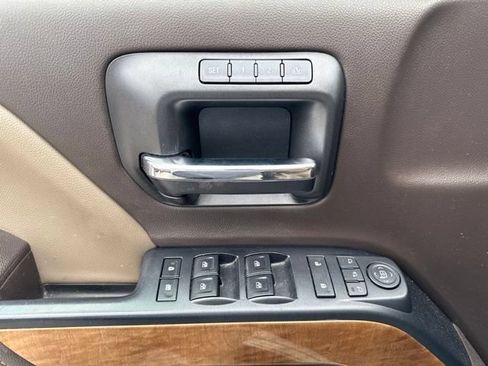Used 2016 Chevrolet Silverado 1500 LTZ w/ Interior Protection Package AWD/4WD image 12