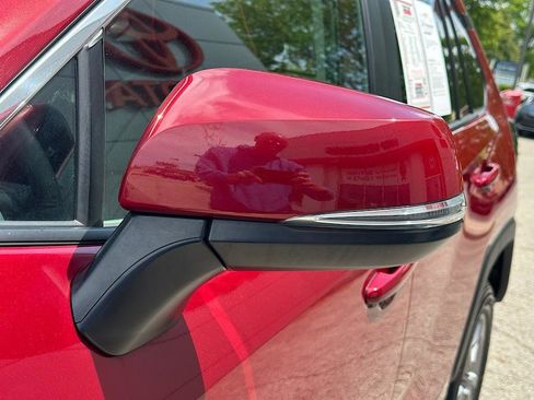 Certified 2025 Toyota RAV4 XLE w/ Convenience Package AWD/4WD image 9