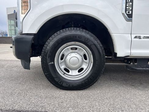 Used 2019 Ford F250 XL w/ Power Equipment Group RWD image 30