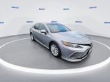 Used 2022 Toyota Camry LE image 3