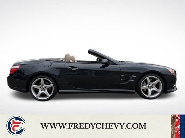 Used 2013 Mercedes-Benz SL 550 image 32