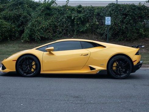 Used 2015 Lamborghini Huracan LP 610-4 image 31