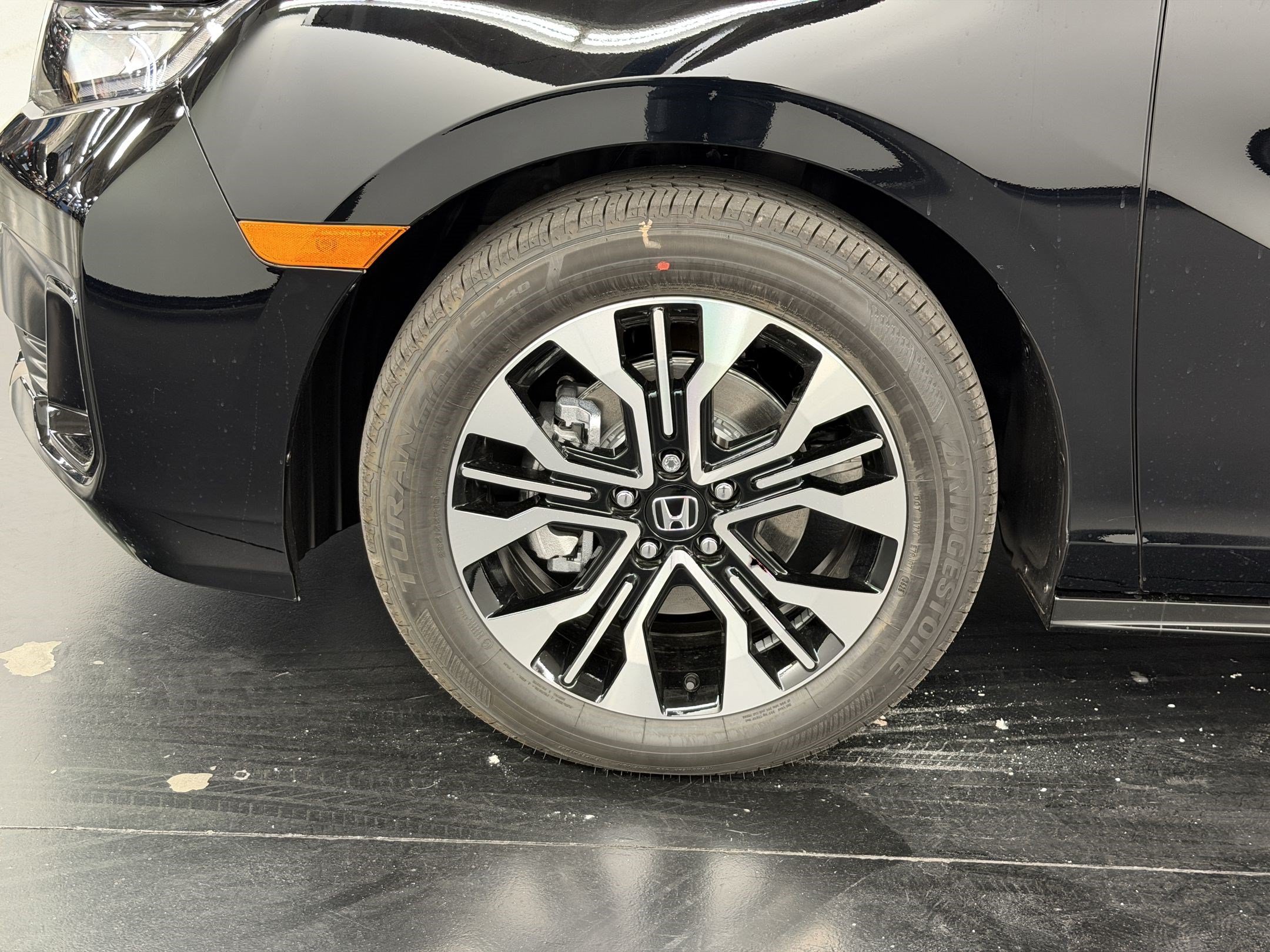 New 2027 Honda Odyssey Elite image 13