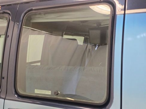 Used 1991 Dodge B2500 image 37