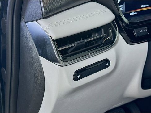 Certified 2026 INFINITI QX60 Luxe w/ Family Package image 12