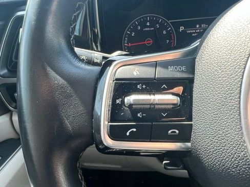 Used 2022 Kia Sorento EX w/ Panoramic Sunroof Package FWD image 14