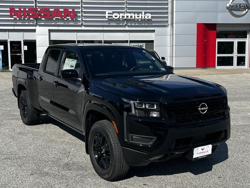 New 2026 Nissan Frontier SV w/ Tow Package AWD/4WD image 1