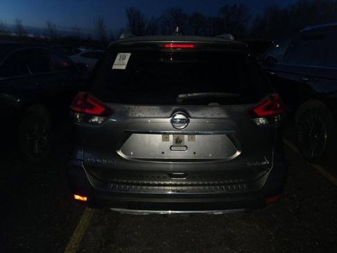 Used 2018 Nissan Rogue SV AWD/4WD image 5