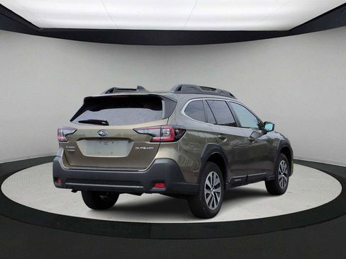 Used 2024 Subaru Outback Premium w/ Popular Package #1A AWD/4WD image 8