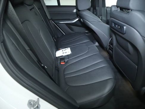 Used 2021 BMW X5 xDrive40i w/ Convenience Package image 31