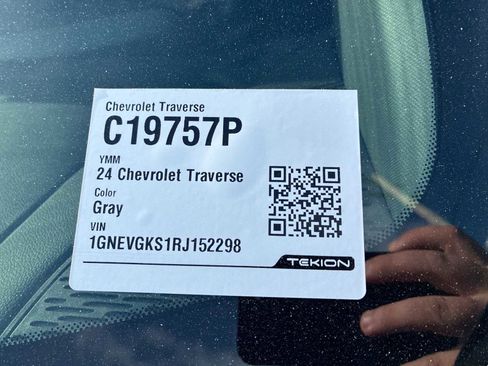 Certified 2024 Chevrolet Traverse LT w/ LPO, Floor Liner Package image 34