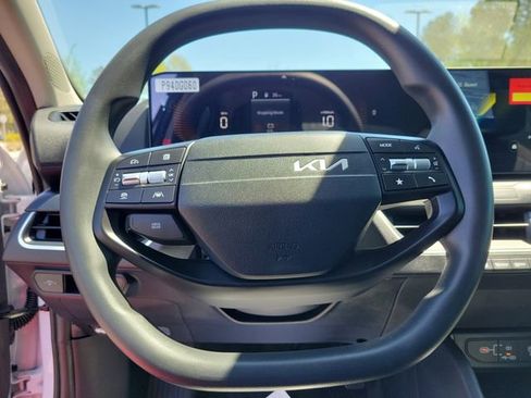 New 2026 Kia K4 LXS image 21