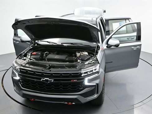 Used 2024 Chevrolet Tahoe Z71 w/ Luxury Package AWD/4WD image 49