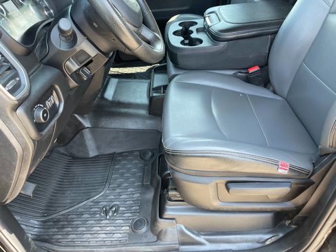 Used 2020 RAM 5500 Tradesman w/ Chrome Appearance Group image 18