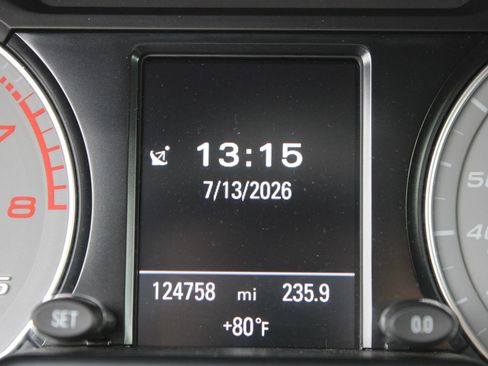 Used 2016 Audi SQ5 Premium Plus w/ Technology Package AWD/4WD image 46