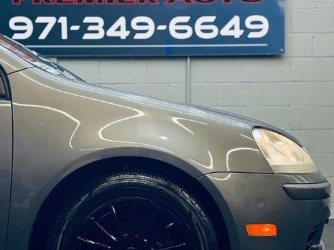 Used 2009 Volkswagen Rabbit S image 10