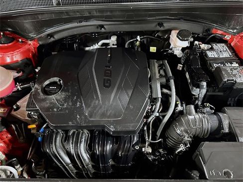 Used 2022 Hyundai Santa Fe SE w/ Cargo Package image 9