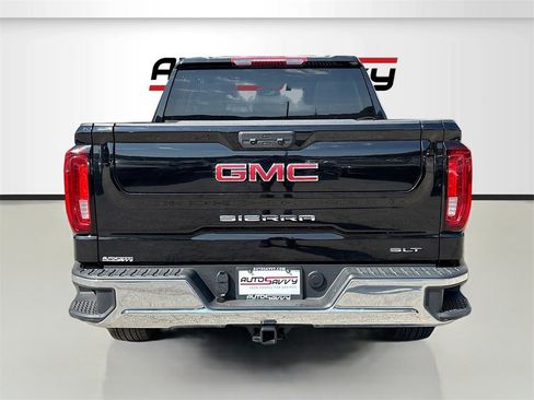 Used 2025 GMC Sierra 1500 SLT image 6