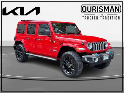 Used 2024 Jeep Wrangler Unlimited Sahara w/ Technology Group