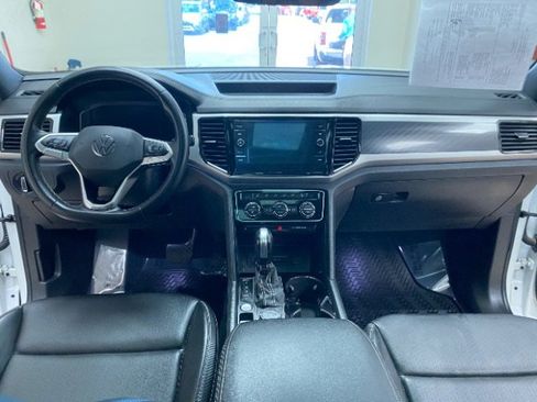 Used 2022 Volkswagen Atlas Cross Sport SEL w/ Cross Sport MDO Package AWD/4WD image 19