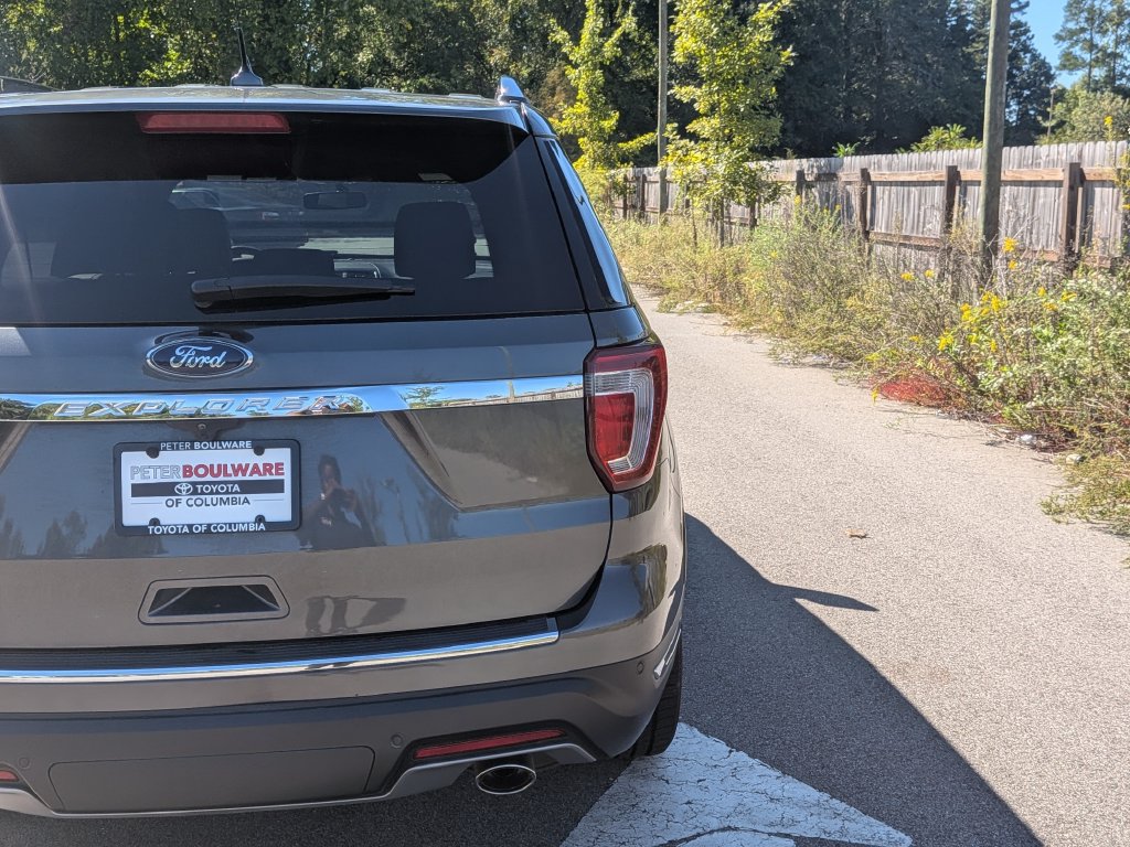 Used 2019 Ford Explorer Limited w/ Class III Trailer Tow Package FWD image 7