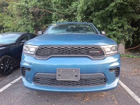 Used 2025 Dodge Durango GT AWD/4WD image 2