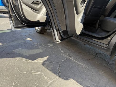Used 2019 Buick Encore Essence w/ Experience Buick Package AWD/4WD image 8