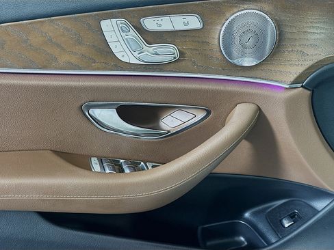 Used 2018 Mercedes-Benz E 300 image 15